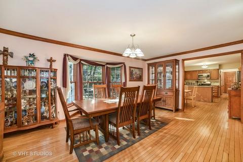 805 Oakview Dr, Algonquin, IL 60102 photo 7