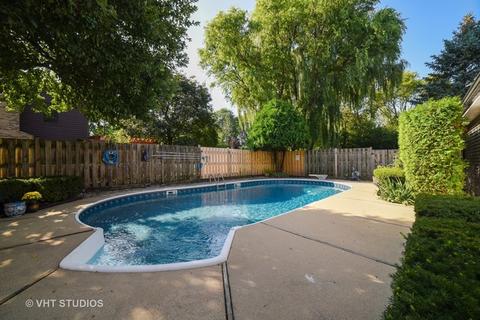 805 Oakview Dr, Algonquin, IL 60102 photo 4