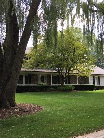 805 Oakview Dr, Algonquin, IL 60102 photo 1