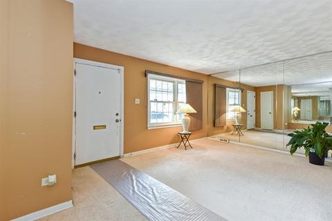 37 E 102nd St, Chicago, IL 60628 photo 3