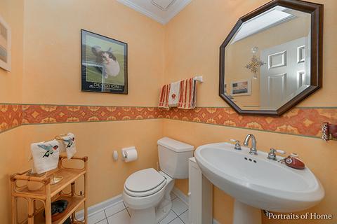 2071 Hallmark Ct, Wheaton, IL 60187 photo 8