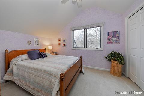 2071 Hallmark Ct, Wheaton, IL 60187 photo 14