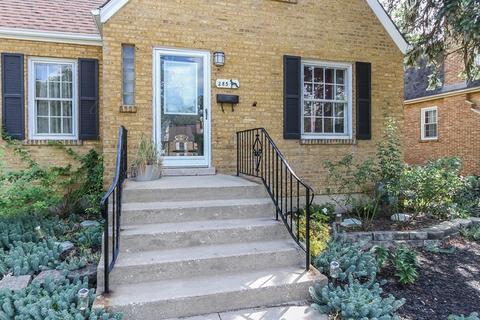 285 S Wolf Rd, Des Plaines, IL 60016 photo 21
