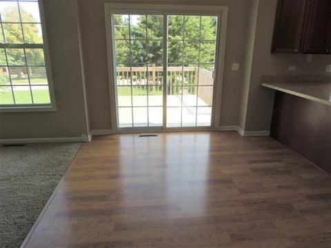 1 Hidden Grove Ln, Spring Valley, IL 61362 photo 4