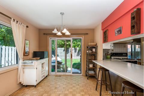 2507 Honeysuckle Ln, Rolling Meadows, IL 60008 photo 9