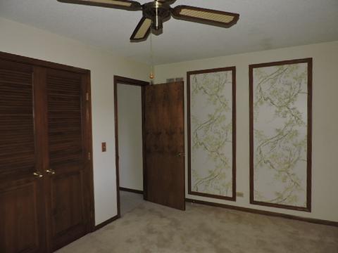 720 Carlton Dr, Elgin, IL 60120 photo 10