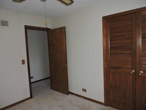 720 Carlton Dr, Elgin, IL 60120 photo 12