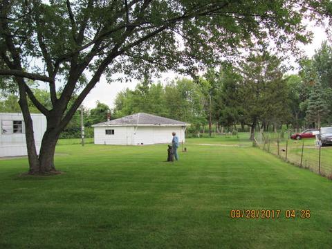 5225 Aux Sable Rd, Morris, IL 60450 photo 3