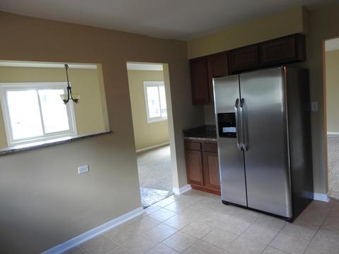 2 Rye Ct, Bolingbrook, IL 60440 photo 7