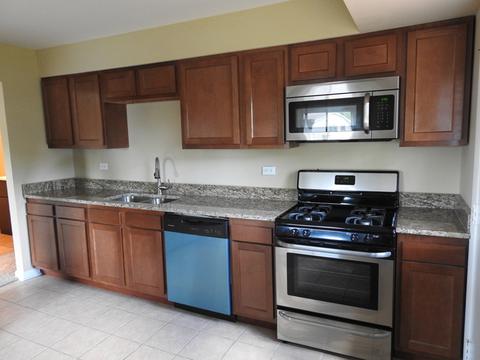 2 Rye Ct, Bolingbrook, IL 60440 photo 6