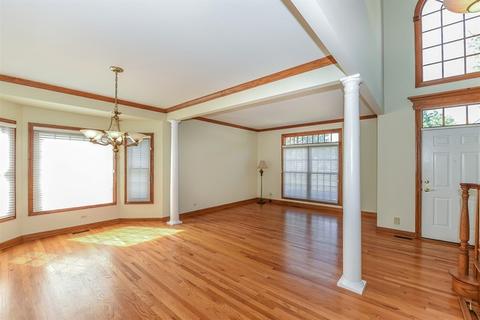 1818 E Hawthorne Blvd, Wheaton, IL 60187 photo 9