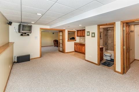 1818 E Hawthorne Blvd, Wheaton, IL 60187 photo 21