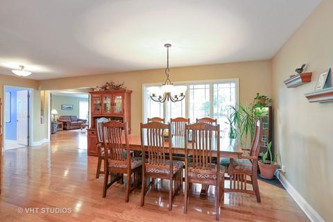 3780 Winston Dr, Hoffman Estates, IL 60192 photo 5