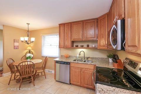 3780 Winston Dr, Hoffman Estates, IL 60192 photo 4