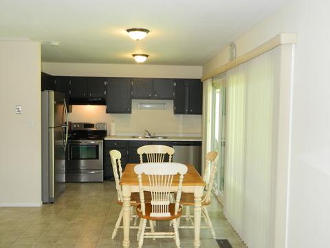 900 Carl Ave, Elgin, IL 60120 photo 7