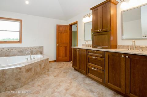 4 N537 Wiltshire Ct, Wayne, IL 60184 photo 16