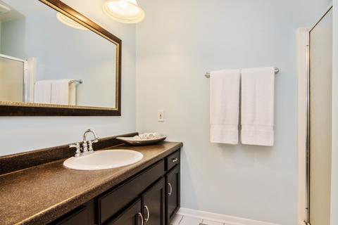 512 N Lyle Ave, Elgin, IL 60123 photo 6