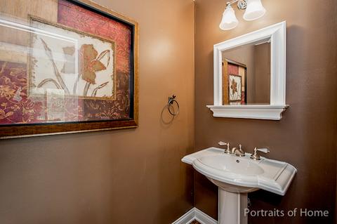 2068 Gladstone Dr, Wheaton, IL 60189 photo 11