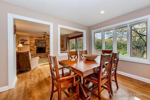 2068 Gladstone Dr, Wheaton, IL 60189 photo 9