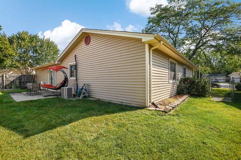 4450 Bayside Cir, Hoffman Estates, IL 60192 photo 22