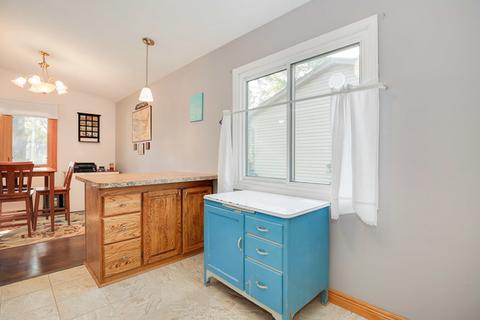 4450 Bayside Cir, Hoffman Estates, IL 60192 photo 10