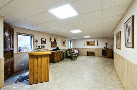577 Rose Ln, Bartlett, IL 60103 photo 16