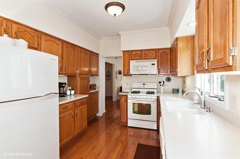 577 Rose Ln, Bartlett, IL 60103 photo 5