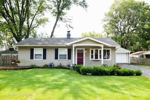2102 Holly Ct, Mchenry, IL 60050 photo 1