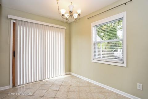 2102 Holly Ct, Mchenry, IL 60050 photo 5