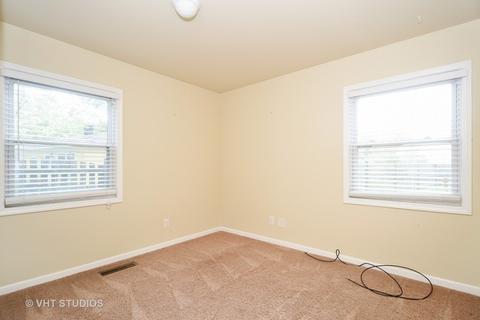 2102 Holly Ct, Mchenry, IL 60050 photo 7