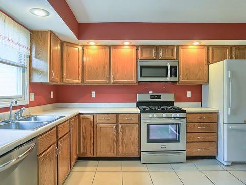 2512 Worcester Dr, Champaign, IL 61821 photo 13