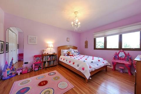 6645 Sheffield Ln, Willowbrook, IL 60527 photo 14