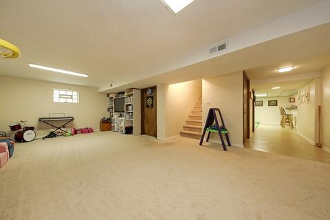 6645 Sheffield Ln, Willowbrook, IL 60527 photo 20
