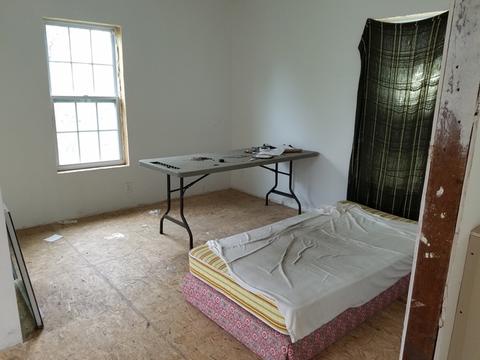 219 N Main St, Roberts, IL 60962 photo 16