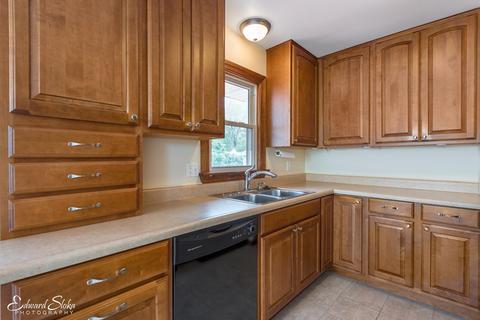 250 E Main St, Cary, IL 60013 photo 6