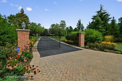 9 Broadleys Ct, Bannockburn, IL 60015 photo 2