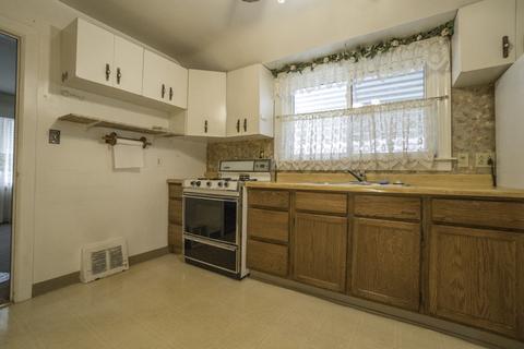 17956 Henry St, Lansing, IL 60438 photo 7
