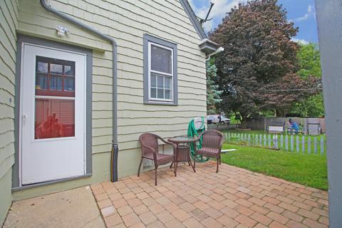 655 Lavoie Ave, Elgin, IL 60120 photo 15
