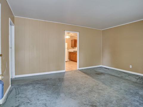 1406 Glendale Dr, Champaign, IL 61821 photo 2