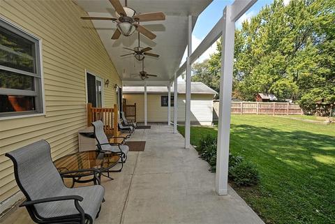 449 Douglas Rd, Batavia, IL 60510 photo 2