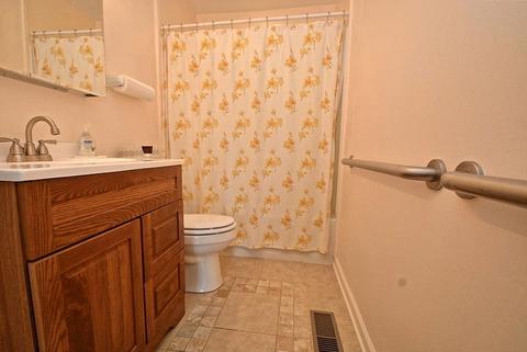 449 Douglas Rd, Batavia, IL 60510 photo 18