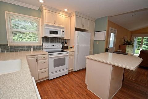 449 Douglas Rd, Batavia, IL 60510 photo 9