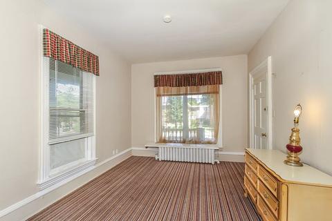517 E Chicago St, Elgin, IL 60120 photo 5