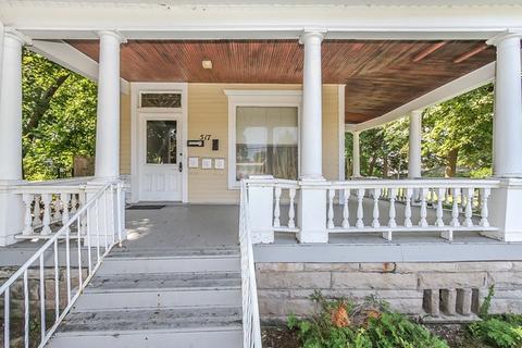 517 E Chicago St, Elgin, IL 60120 photo 3