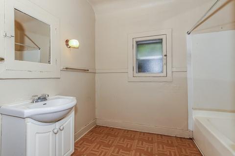517 E Chicago St, Elgin, IL 60120 photo 11