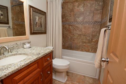 500 Fall Cir, Roselle, IL 60172 photo 28