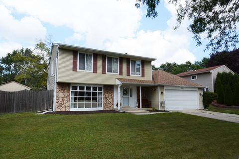 500 Fall Cir, Roselle, IL 60172 photo 1