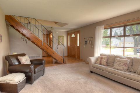 500 Fall Cir, Roselle, IL 60172 photo 6