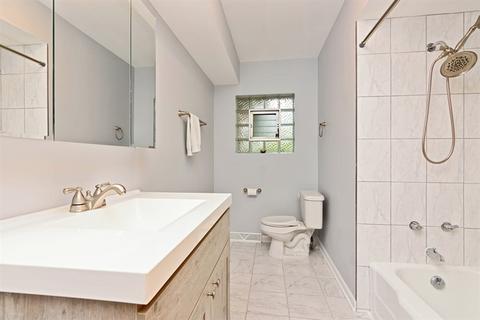 168 E Center Ave, Wheeling, IL 60090 photo 6