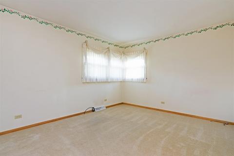 168 E Center Ave, Wheeling, IL 60090 photo 8